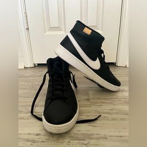 Nike black and white men’s blazers | Size 12 | Excellent Condition | Worn once.